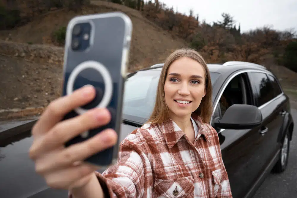 Sanksi Selfie di Jalan Tol